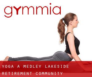 Yoga à Medley Lakeside Retirement Community
